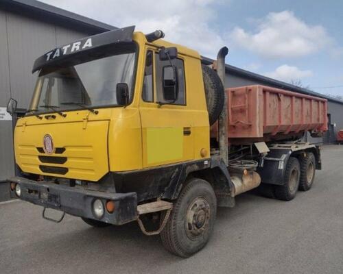TATRA 815