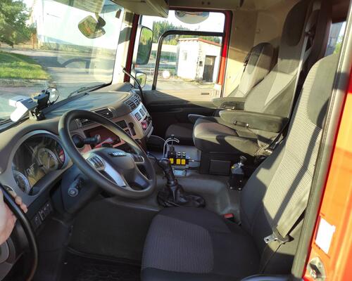 TATRA Phoenix 8x6 - nosič kontejnerů + SILNÁ hydraulická ruka