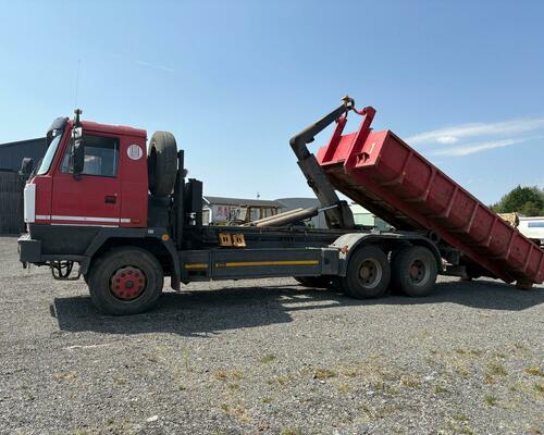 Tatra T815
