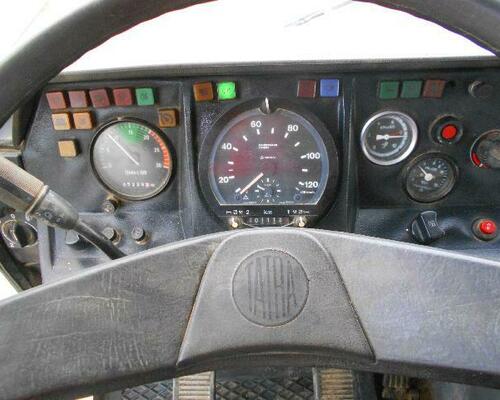 Tatra T815 6x6 domýchávač