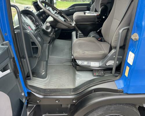 Třístranný sklápěč MAN TGL 8-210ps/pouze 106tis.km