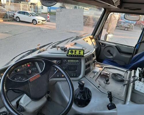 Třístranný sklápěč TATRA TERNO 6x6