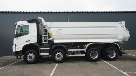 Volvo 8x6 FMX 460