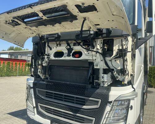 Volvo FH 500 HP VTT3R Tridem 3stranný sklápěč 8x4