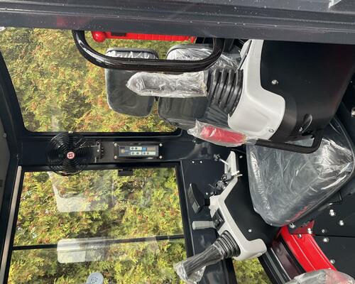 Bagr CR26C s vyhřívanou kabinou, Kubota motor