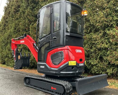 Bagr CR26C s vyhřívanou kabinou, Kubota motor