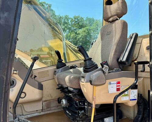 CAT 330BL