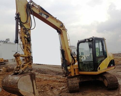 CATerpillar 307 C (Mitsubishi motor) CATerpillar 307 C (Mitsubishi motor)