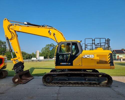 JCB 220X 2021 LC 4F -  3590mth - TOP stav
