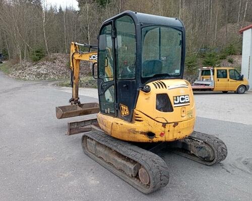 JCB 8030