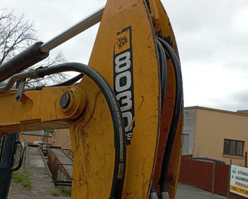JCB 8030