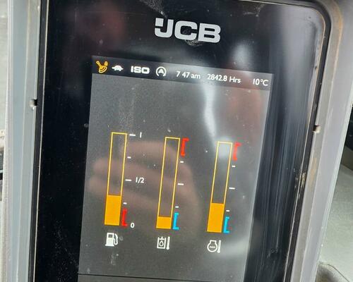 JCB 85Z-2, rok výroby 2021, 2842 motohodin JCB 85Z-2, rok výroby 2021, 2842 motohodin