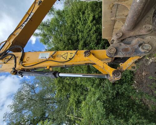 JCB JS130LC PÁSOVÉ RYPADLO 
