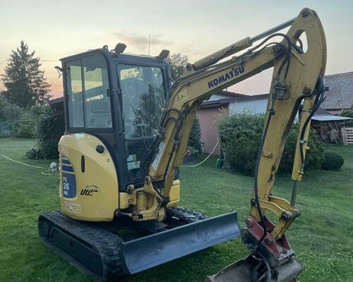 Komatsu PC26MR-3