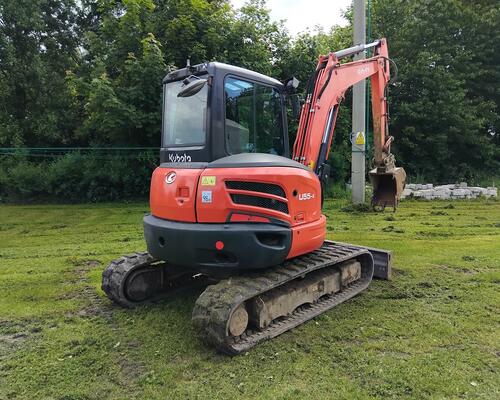 Kubota U55-4
