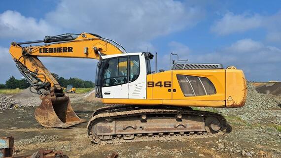 Liebherr R 946