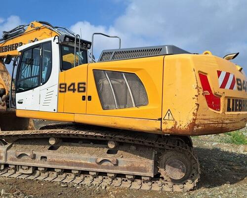 Liebherr R 946