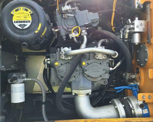 Liebherr R 946