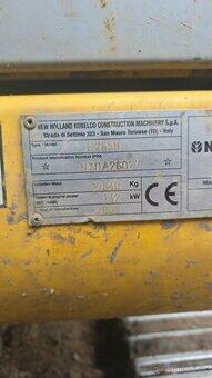 New Holand E265