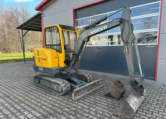 Pásové rypadlo bagr Volvo EC25 Pásové rypadlo bagr Volvo EC25