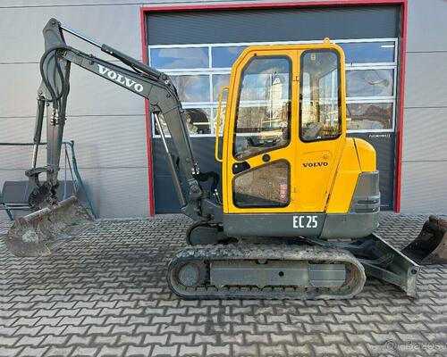 Pásové rypadlo bagr Volvo EC25 Pásové rypadlo bagr Volvo EC25