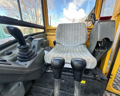 Pásové rypadlo bagr Volvo EC25 Pásové rypadlo bagr Volvo EC25