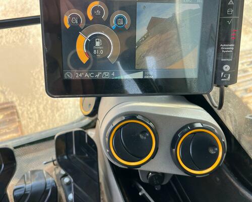 Pásové rypadlo JCB 220X C 4F (Možnost leasingu)