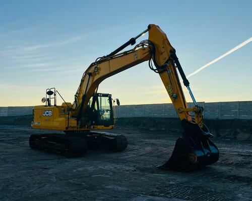 Pásové rypadlo JCB 220X LC (Možnost leasingu)