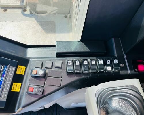 Pásové rypadlo Takeuchi TB2150 (Možnost leasingu)