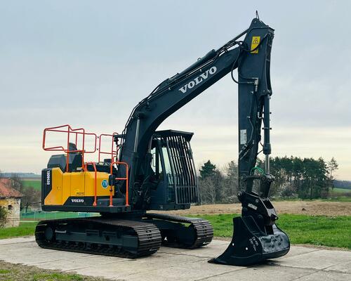 Pásové rypadlo Volvo EC140EL (Možnost leasingu)