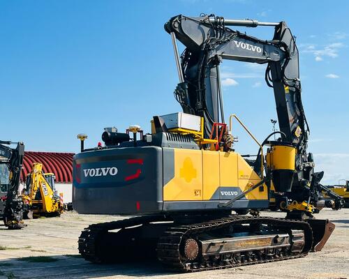 Pásové rypadlo Volvo EC300EL (Možnost leasingu)