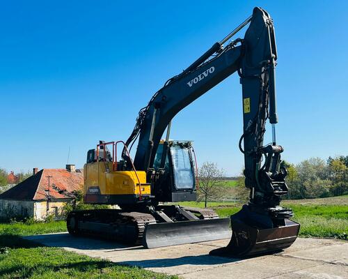 Pásové rypadlo Volvo ECR235EL (Možnost leasingu)