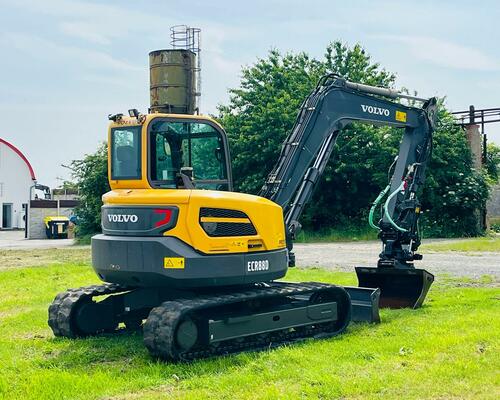 Pásové rypadlo Volvo ECR88D (Možnost leasingu)