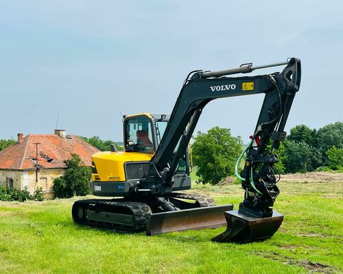 Pásové rypadlo Volvo ECR88D (Možnost leasingu)
