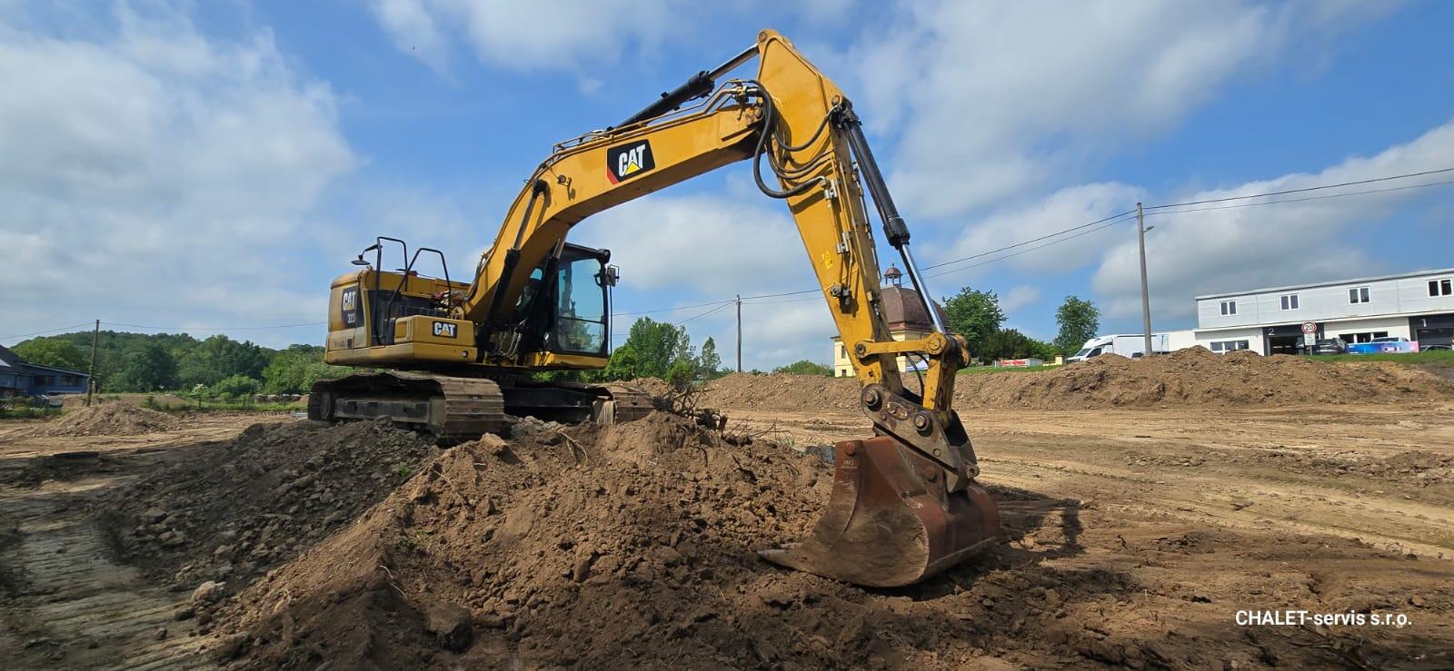 Pásový bagr CAT 320, rok výroby 2019, 8.495 motohodin 