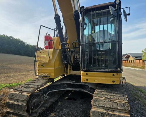 Pásový bagr CAT 325, r.v. 2021, 9543 mth