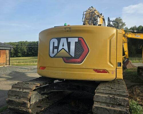 Pásový bagr CAT 325, r.v. 2021, 9543 mth