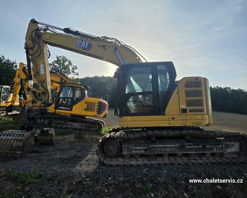 Pásový bagr CAT 325, r.v. 2021, 9543 mth, s drapákem DEHACO