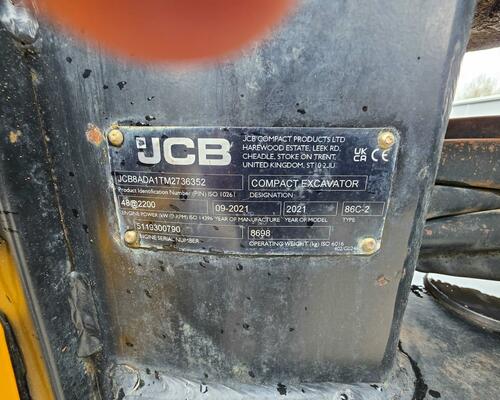 Pásový bagr JCB 86C-2, rok výroby 2021, 4633 motohodin