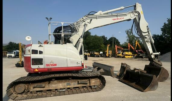 Pásový bagr Takeuchi TB2150, r.v. 2020, 6700 mth, 3 lžíce