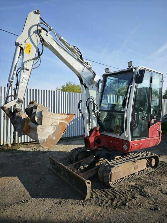 Pásovy bagr Takeuchi TB230 