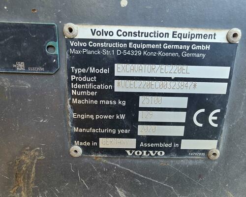 Pásový bagr VOLVO EC220, r.v. 2020, 8698 mth