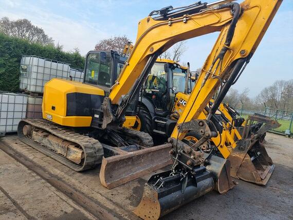 Prodej/pronájem JCB 85Z-1 model 2016 - hydr.svahovka