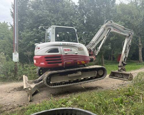 Takeuchi TB290  Takeuchi TB290