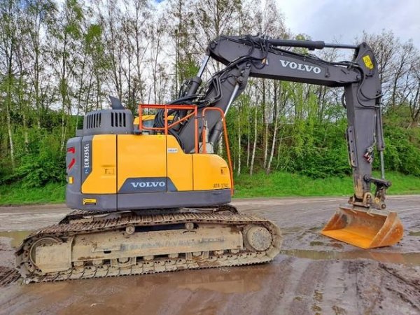 Volvo ECR 235 EL Volvo ECR 235 EL