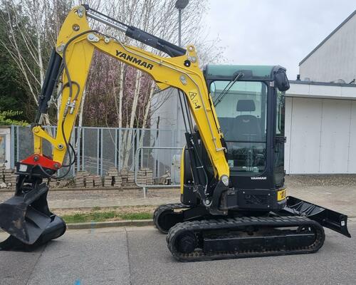 Yanmar Vio 33U-6 váha 3.5 T hyd svahovka