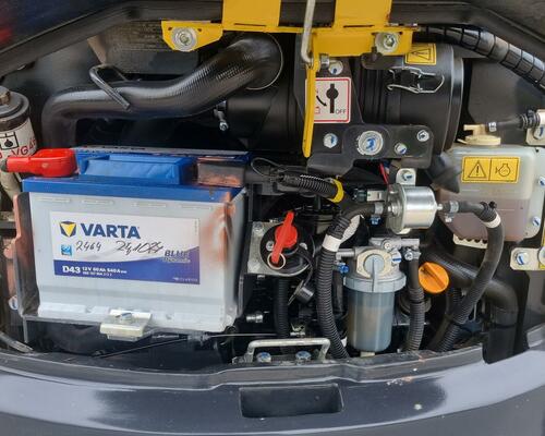 Yanmar Vio 33U-6 váha 3.5 T hyd svahovka