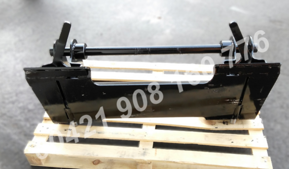 adaptér manitou manipulátor / CAT, bobcat, JCB, gehl, komatsu