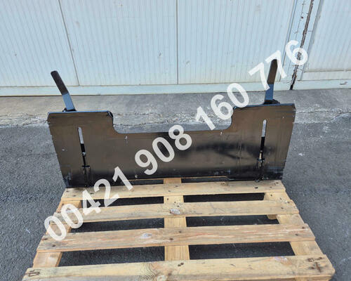 Adaptér, přechodová deska traktor, čelní nakladač  / smykáč CAT, bobcat, jcb, komatsu, takeuchi, gehl