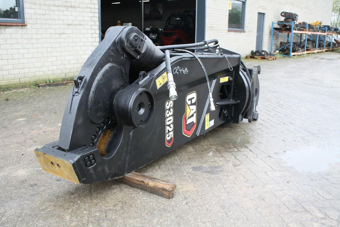 Cat 3025 šrotové nůžky